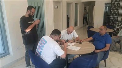 وزير الإسكان: تسليم 50 فيلا لحاجزيها بالتجمع العمراني 