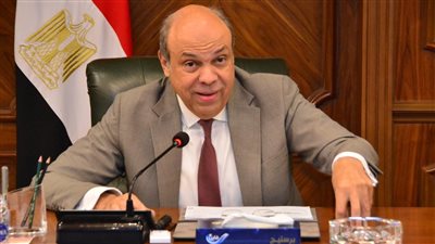 وزير الطيران المدني يبحث المراحل النهائية لطرح مطار الغردقة الدولي أمام القطاع الخاص
