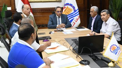 محافظ قنا يوجه رؤساء الوحدات المحلية بتسهيل وتعجيل إجراءات التصالح على مخالفات البناء