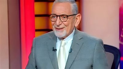عدلي القيعي يشيد بنجم الزمالك: 