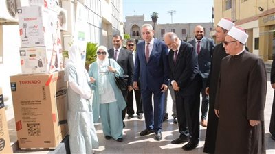 محافظ الغربية يسلم  جهاز عرائس لعدد من الفتيات المقبلات على الزواج 