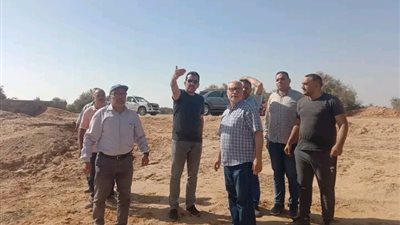 رئيس جهاز العاشر من رمضان يتفقد محطة رفع 4 ويشرف على إنشاء أحواض جديدة لاستيعاب المياه الزائدة