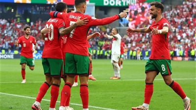 منتخب البرتغال يتوج بجائزة أفضل منتخب في العالم خلال جلوب سوكر 2025