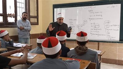 رئيس أزهر الشرقية يتابع انتظام الدراسة بمعاهد أولاد صقر