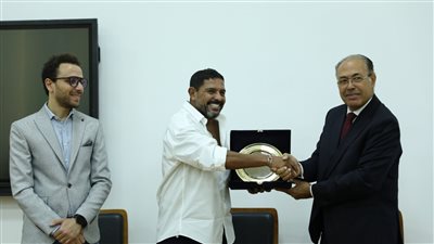 الجامعة البريطانية  تكرم الموسيقار هاني فرحات لنجاحاته عالميا وعربيا