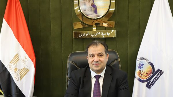 د. أحمد عكاوي رئيس
