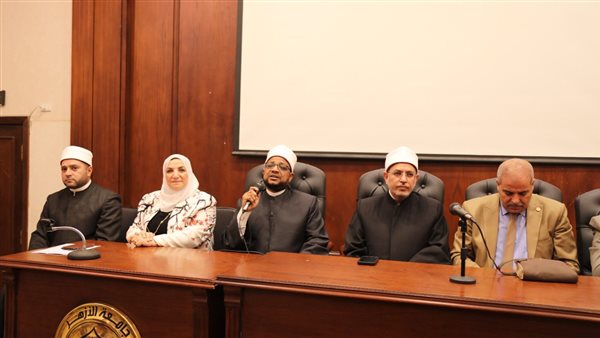 خلف الحدث