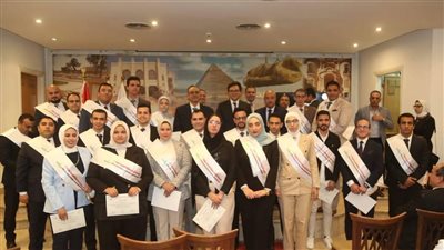 وزير الثقافة يُكرم الفائزين بجوائز مسابقة 