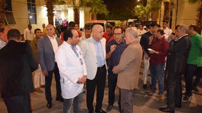محافظ الأقصر يوجه بتواجد فريق طبي للطالبات بعد حالات إعياء