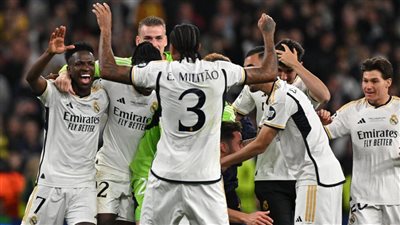 مدافع ريال مدريد مهدد بالغياب أمام ألافيس بالدوري الاسباني
