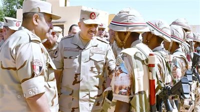 الفريق أحمد خليفة يتفقد إجراءات التأمين على الإتجاه الاستراتيجي الجنوبي