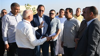 محافظ قنا يتفقد عددا من المشروعات الخدمية بمركز نقادة