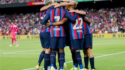 مواجهة مرتقبة بين ريال سوسيداد وبرشلونة في الدوري الإسباني