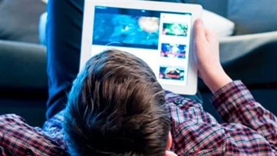 خطورة وسائل التواصل الاجتماعي على المراهقين وكيفية حمايتهم من المخاطر الرقمية
