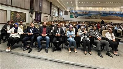 أعضاء محاكاة مجلس الشيوخ بكفر الشيخ يشاركون إعتماد اللائحة الداخلية بالتصويت الإلكتروني