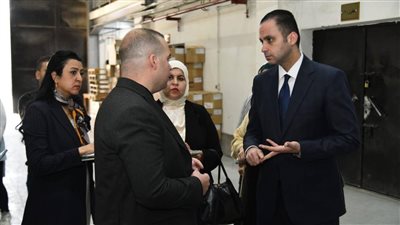 نائب وزير الصحة والسكان يتفقد إدارة التموين الطبي بالقاهرة 