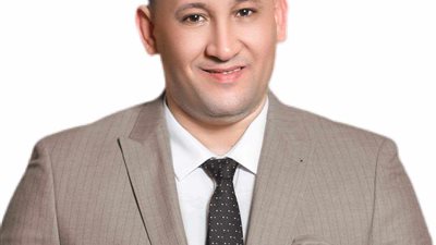اقتصادي يكشف أسباب ومكاسب ارتفاع تحويلات العاملين بالخارج لـ 18.1 مليار دولار بنسبة 36.4%