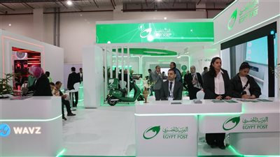 بالصور.. جناح البريد المصري يشهد إقبالاً كبيرًا في معرض 