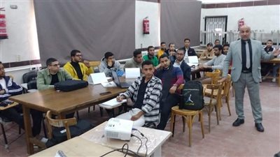 عميد التربية للبنين بأسيوط يشهد انطلاق فعاليات دورة ستانفورد بينيه بالكلية