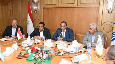 محافظ قنا : خطة شاملة لتعظيم الموارد الذاتية وتخفيف العبء عن الخزانة العامة