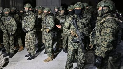 جيش كوريا الجنوبية ينتشر في سيول بعد فرض الأحكام العرفية