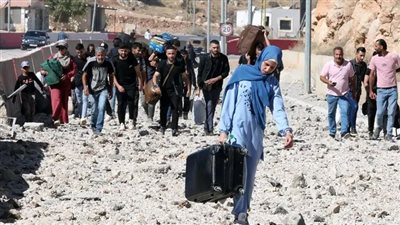 التلفزيون السوري: المئات من مواطنينا في الأردن يعودون إلى بلادهم