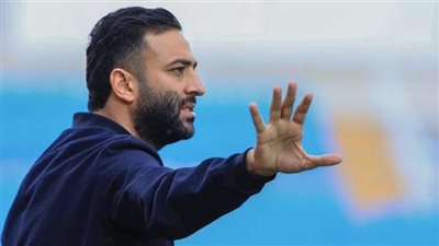 جاب صفقات مضروبة وشيكات مفتوحة.. نجم الزمالك السابق يهاجم ميدو