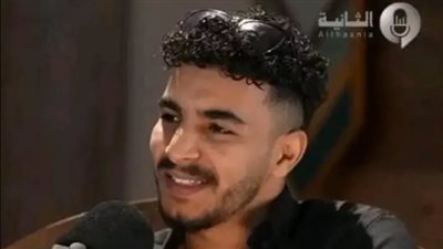 الكندر.. قصة التيكتوكر الليبي الذي تربع على عرش تيك توك