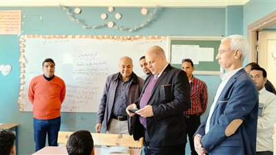 وكيل وزارة التعليم بقنا يفاجئ عدد من مدارس إدارة الوقف التعليمية 