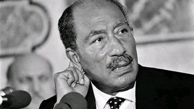 كيف حذر الرئيس السادات نظيره السوري من الانفراد بالحكم.. تفاصيل صادمة 