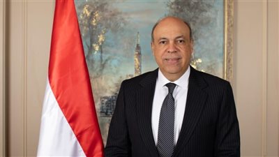 الخفني يلتقي مع رئيس كل من هيئة الطيران المدني بعمان و السعودية لدعم التعاون 