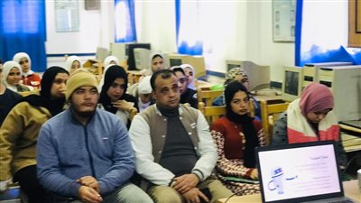 أحدث أدوات الذكاء الإصطناعي و دور التحول الرقمي فى ندوه بالنادى الثقافي بشباب كفر الشيخ