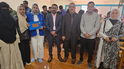 مشروعات طلابية متميزة بالمعهد الفنى الصحى بقنا