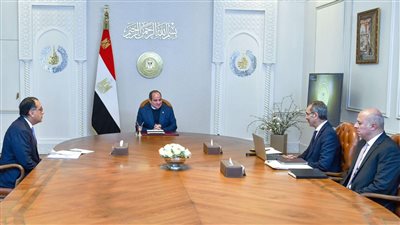 الرئيس السيسي يوجه بتشجيع الاستثمار المحلي والدولي بمجالات الاتصالات 