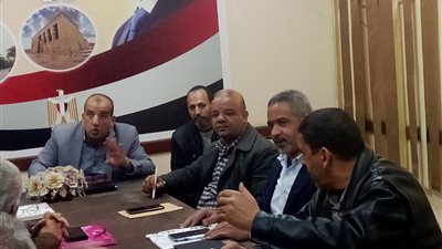 تعليم قنا يستقبل مسئول إدارة الأزمات والكوارث بالوزارة لبحث معوقات العمل وتذليلها