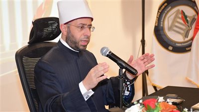 وزير الأوقاف يلقي محاضرة ببرنامج «المعايشة المهنية» بمعهد البحوث الجنائية والتدريب