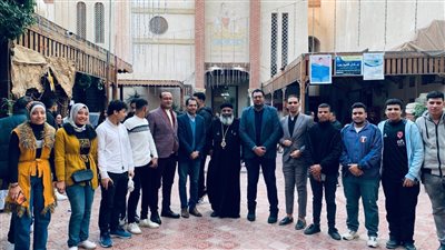  أعضاء إتحاد شباب كفر الشيخ يقدمون الورود لتهنئة الأخوة الأقباط