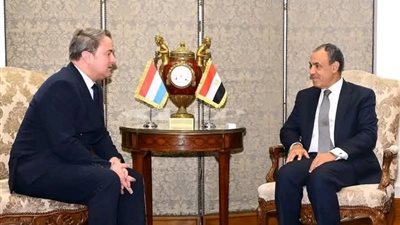 جهود مصرية مكثفة لوقف إطلاق النار في عزة وانهاء الصراعات بالمنطقة 