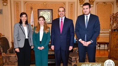 لتعزيز العلاقات بين مصر والاتحاد الأوروبي.. وزير الشئون النيابية يستقبل عضو البرلمان الأوروبي