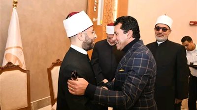 وزير الأوقاف يعلن عن برنامج عمل مكثف لتعزيز رسالة المسجد الدعوية والعلمية