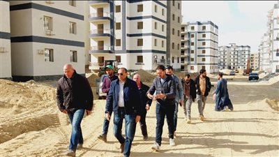 وزير الإسكان يتابع سير العمل بالمشروعات السكنية بعددٍ من المدن الجديدة