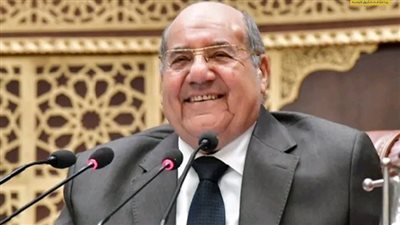 رئيس مجلس الشيوخ يهنئ الرئيس السيسي بذكرى الإسراء والمعراج