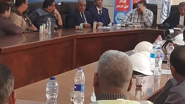 جانب من فعاليات الندوة