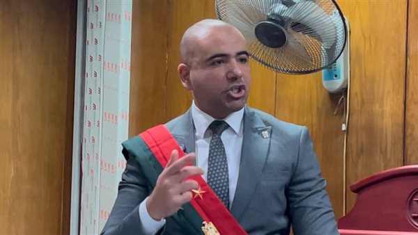 عمرو خالد رئيس نيابة