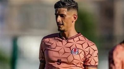 تدريبات تأهيلية لصلاح مصدق على هامش مران الزمالك