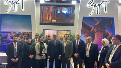 فتحي يفتتح الجناح المصري المُشارك في معرض شرق البحر المتوسط الدولي للسياحة والسفر باسطنبول