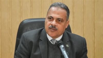 محافظ الشرقية: لا تصاريح للمشروعات الجديدة دون استيفاء الاشتراطات البيئية والصحية