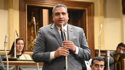 عماد خليل: يجب تعيين أوائل الطلبة المتميزين في قطاع البترول لدعم الاقتصاد