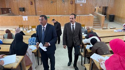 اختتام امتحانات الدراسات العليا بكلية الحقوق بجامعة جنوب الوادي