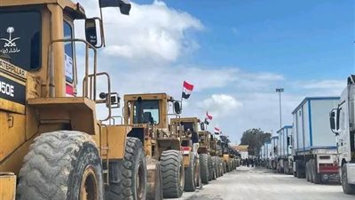 استعدادات مكثفة لدخول معدات ثقيلة ومنازل متنقلة لـقطاع غزة عبر معبر رفح